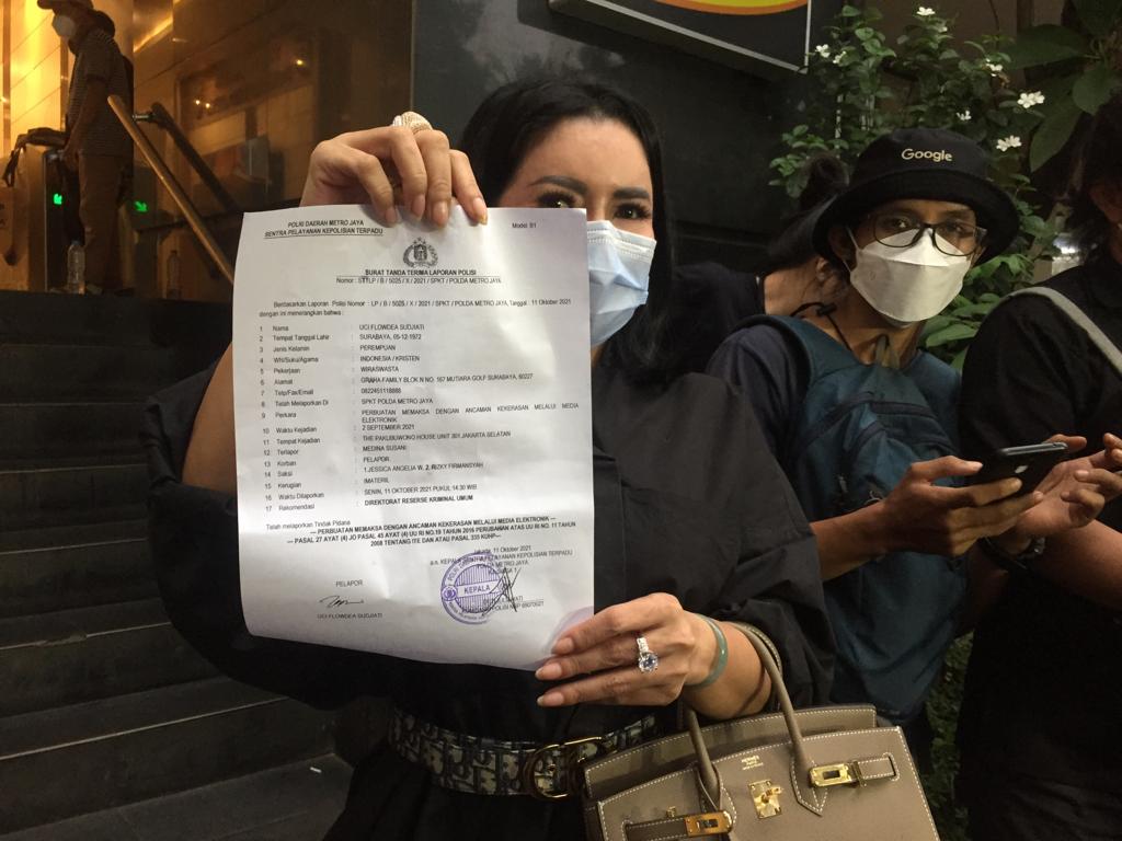 Medina Zein Dilaporkan Oleh Sosialita Surabaya ke Polda Metro Jaya