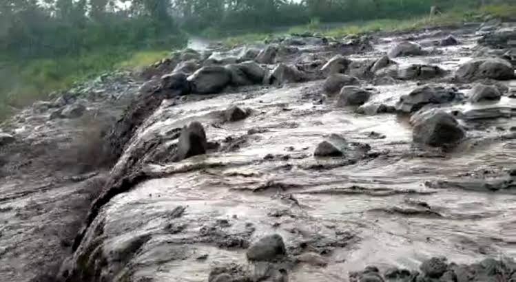 Banjir Lahar Dingin Kembali Terjang Warga Disekitar Gunung Semeru