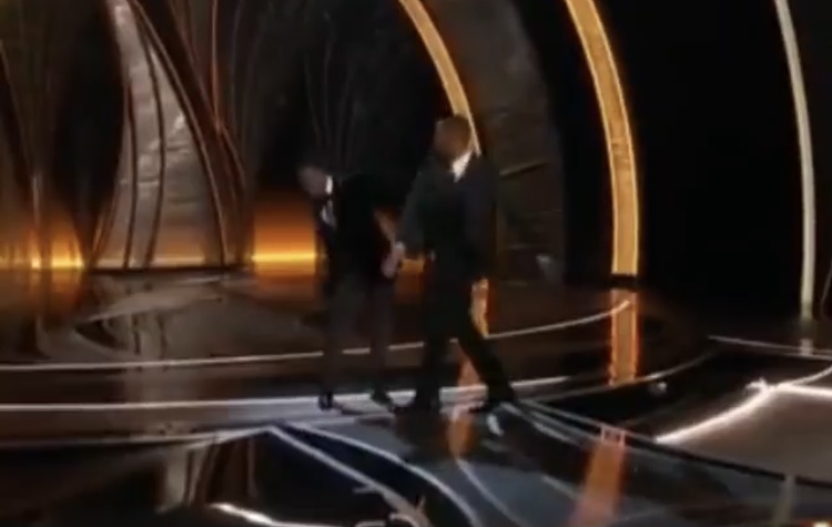 Will Smith Tampar Chris Rock di Acara Oscar 2022