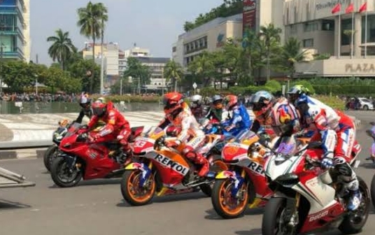Para Pembalap MotoGP Parade di Jalanan Jakarta