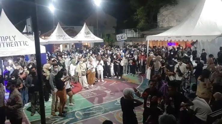 Konser Tulus dan Dewa 19 di Bandung Dibubarkan Karena Tak Kantongi Izin