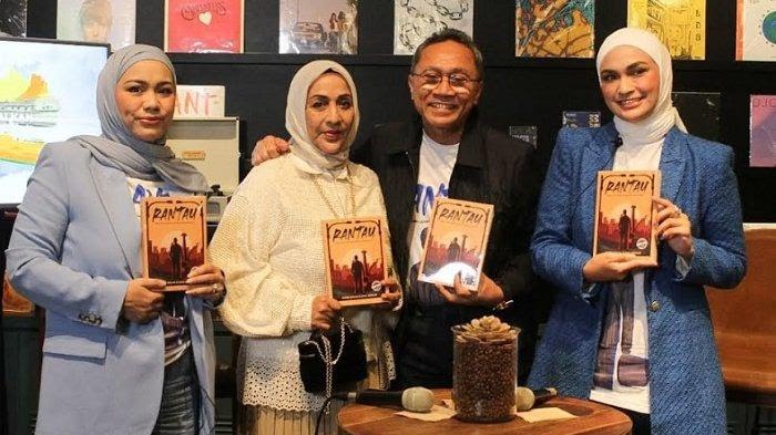 Luncurkan Novel 'Rantau' di Hari Kartini, Ini Sosok Futri Zulya dan Zita Anjani