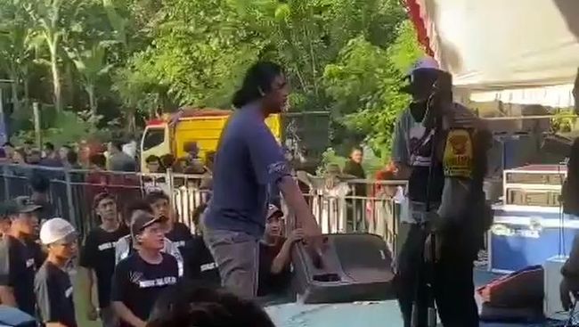 Viral Pria Mabuk Tantang Polisi di Panggung Orkes Dangdut Pati, Kini Minta Maaf