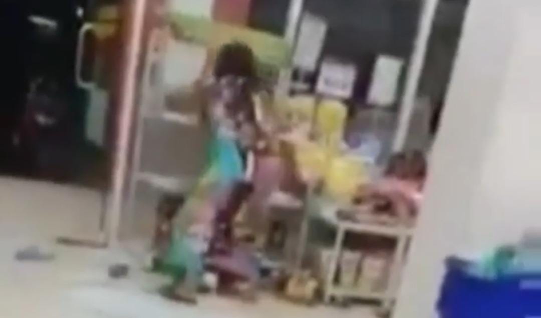 Seorang Ibu Obrak-Abrik Minimarket di Kaltim Diduga Karena Tak Diberi Kantorng Plastik