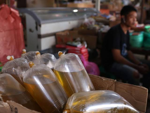KTP Jadi Syarat, Pedagang Enggan Beli Minyak Goreng Curah Subsidi Secara Online