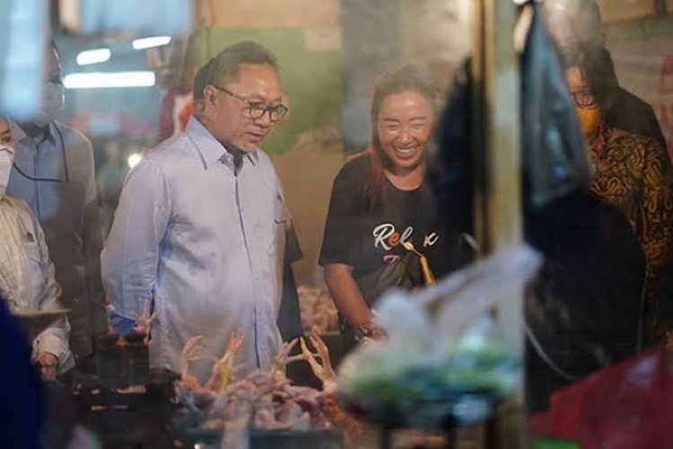 Mendag Temukan Migor Curah Rp 15.000 di Pasar Koja
