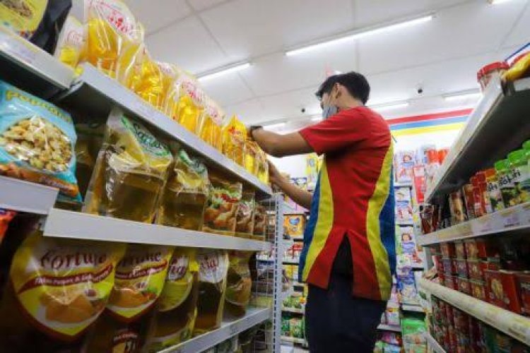 Minyak Goreng Curah Bakal Masuk Minimarket, Harga Rp 14.000/Liter