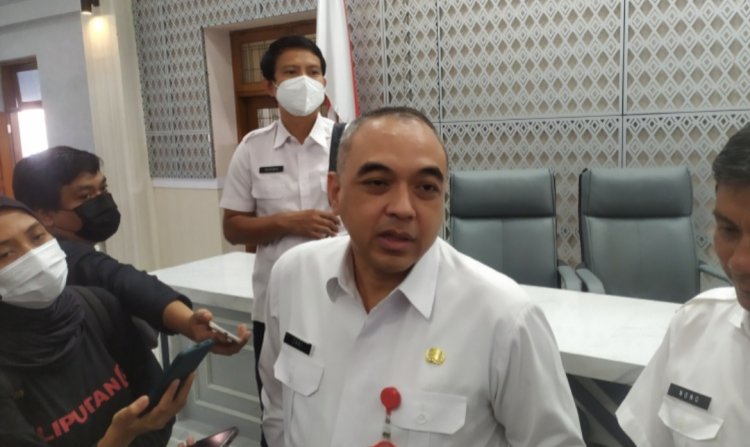 Bupati Tangerang Ahmed Zaki Akan Tutup Seluruh Holywings