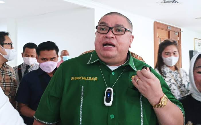 Pengacara Razman Arif Nasution Pinjamkan Uang 100 Juta Ke Medina Zein Beserta Bunganya
