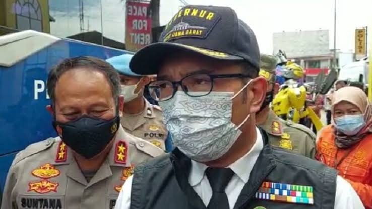 Ridwan Kamil Tinjau Jembatan Roboh di Ciwidey Bandung