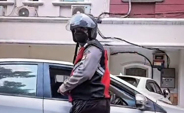 Viral, Polisi Gadungan Menilang Pengendara di Jakarta Pusat