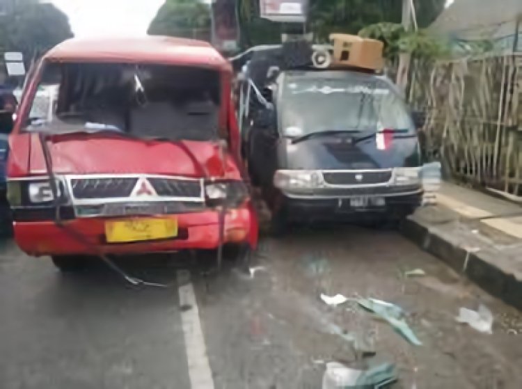 Kecelakaan Maut Depan SD di Garut, Ditabrak Angkot Saat Jajan