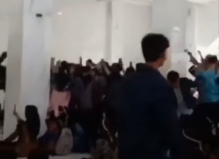 Viral, Mahasiswa Diduga dari Kampus Islam di Jember Joget Di Masjid