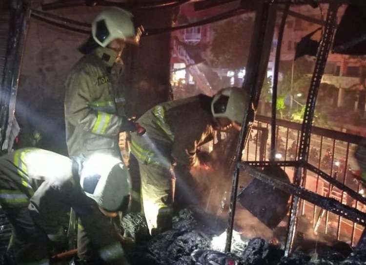 Kebakaran di Pasar Senen,  11 Unit Damkar Diterjunkan Untuk Padamkan Api