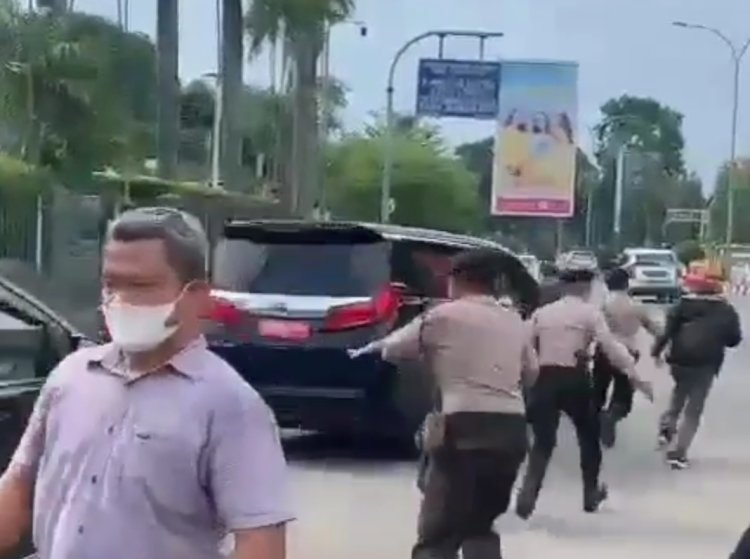 Mobil Wapres Dihadang Pendemo Usai Kunker di Palembang, Jubir Beri Penjelasan