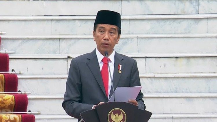 Viral Momen Jokowi Tak Salami Kapolri