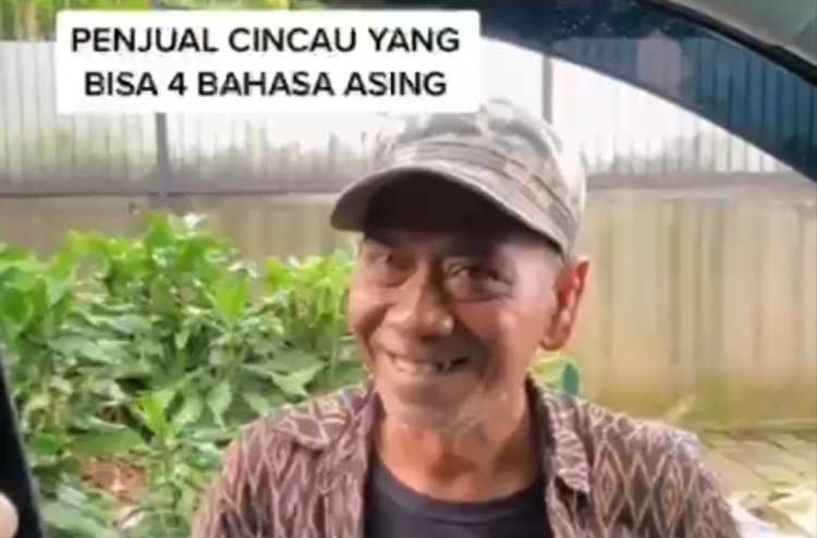 Viral Penjual Es Cincau Fasih 4 Bahasa Asing di Bogor