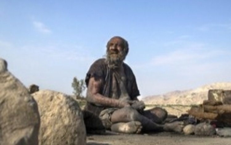 Pria Terkotor di Dunia Asal Iran Tak Mandi 60 Tahun, Meninggal Setelah Mandi