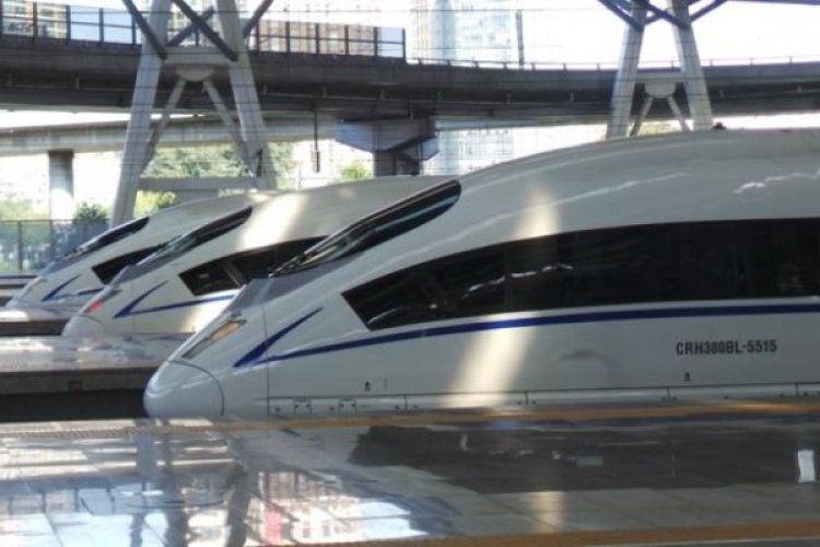 Kemenhub Rencanakan Kereta Cepat Jakarta-Surabaya, Waktu Tempuh Cuma 4 Jam