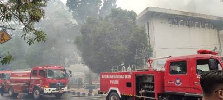 Kebakaran Terjadi di Balai Kota Bandung