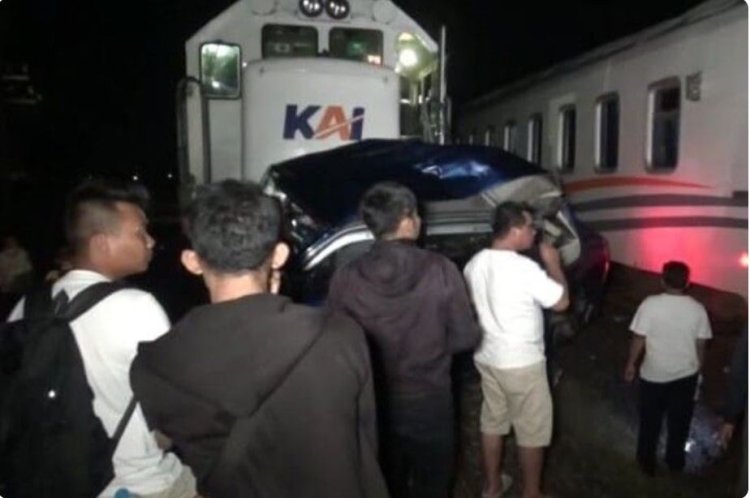 3 Orang Tewas dalam Kecelakaan Maut Mitsubishi Kuda-Kereta Sancaka di Ngawi