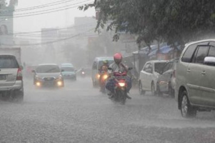 Waspada! BMKG Prediksi Hampir Seluruh Indonesia Hujan Lebat Dilibur Nataru