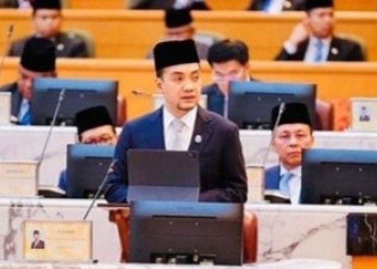 Viral! Menteri Malaysia Pidato Pakai Bahasa Jawa Bikin Salfok