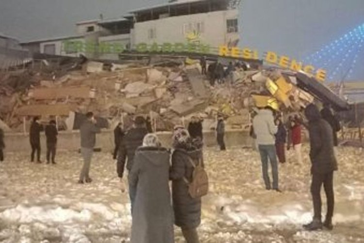 Gempa Magnitudo 7,8 Guncang Turki, Tewaskan Setidaknya 245 Orang