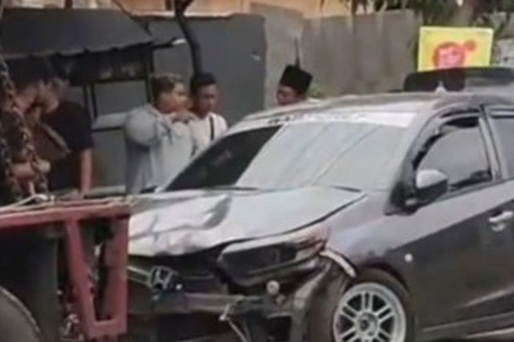 Viral, Pakai Mobil Pinjaman Untuk Antar Pacar KKN di Ponorogo, Seorang Mahasiswa Alami Kecelakaan