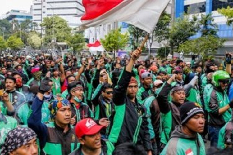 Ojek Online Bakal Kebal Ketika Melintas Jalan Berbayar di Jakarta