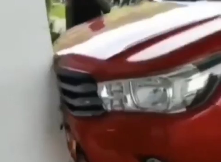 Viral Video Satpol PP Diduga Sengaja Hancurkan Mobil Dinas di Sumbar