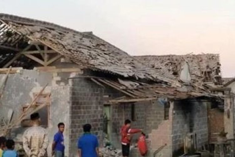 Ledakan Petasan di Blitar Hancurkan Puluhan Rumah, Ada Korban Tewas