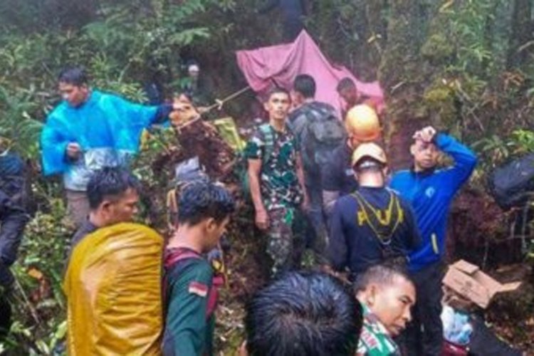 Evakuasi Kapolda Jambi di Hutan, TNI AU Ungkap Kendala Cuaca dan Medan Terjal