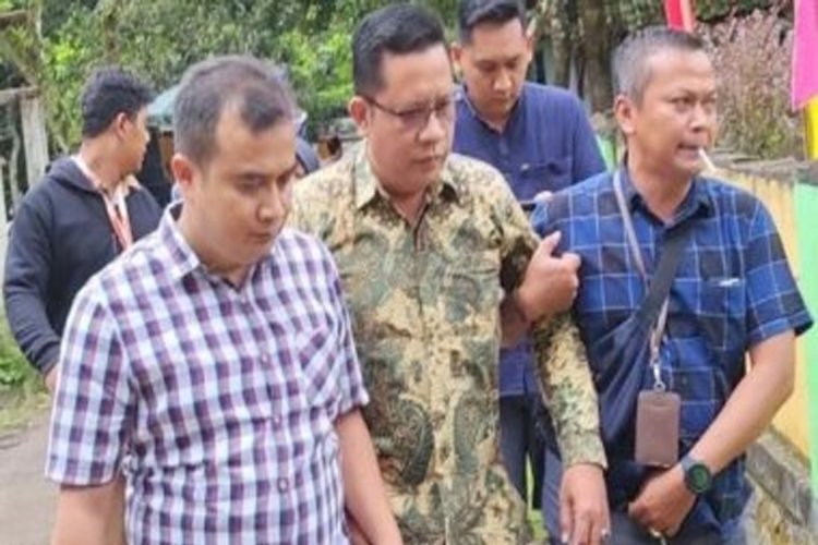 Viral Video Eks Direktur PDAU Purworejo Ditangkap saat Kondangan