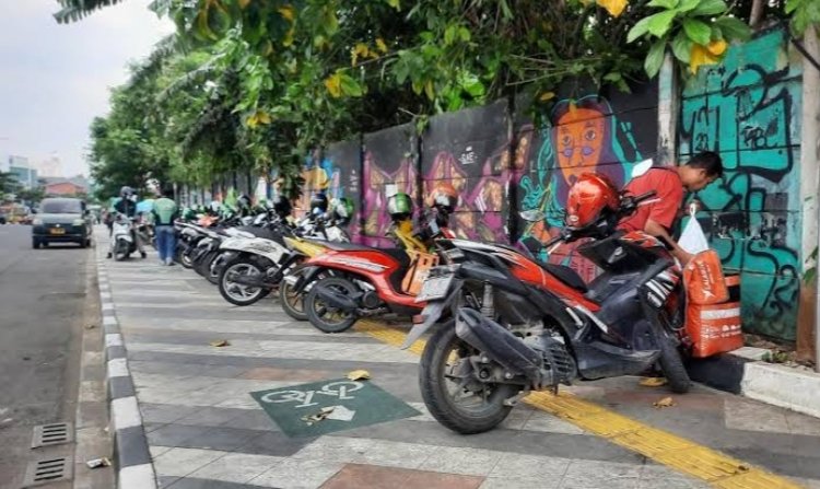 Pemkot Depok Wacanakan Parkir 'On The Street'di Jalan Raya Margonda