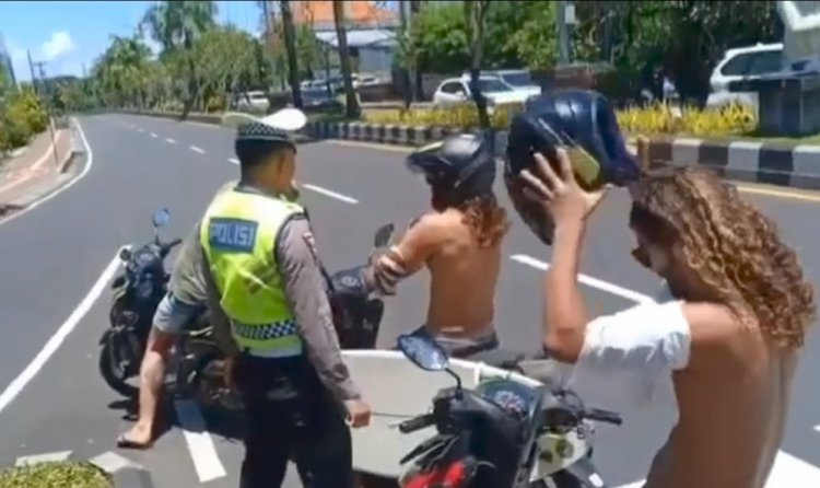 Viral Polisi Stop Bule yang Berkendara Tak Pakai Baju di Bali