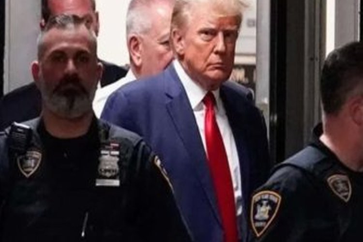 Donald Trump Ditahan, Pertama Kali Eks Presiden AS Hadapi Tuntutan Pidana
