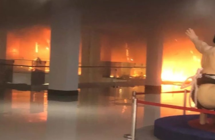 Trans Studio Mall Makassar Terbakar, Sejumlah Pengunjung Panik