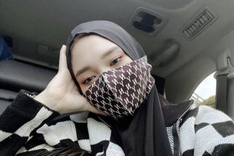 Inara Rusli Sebut Dimaki Maki Oleh Ibunda Virgoun Melalui Pesan Singkat Lambeturah Official