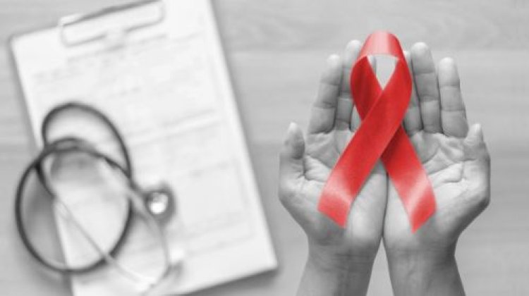 Viral Cium Hajar Aswad Bisa Tertular HIV/AIDS, Ini Kata IDI