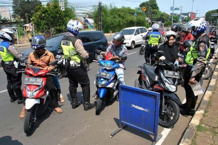 Lebih dari 10.000 Pelanggar Lalu Lintas Ditindak dengan Tilang Manual di Jawa Barat pada Juni 2023