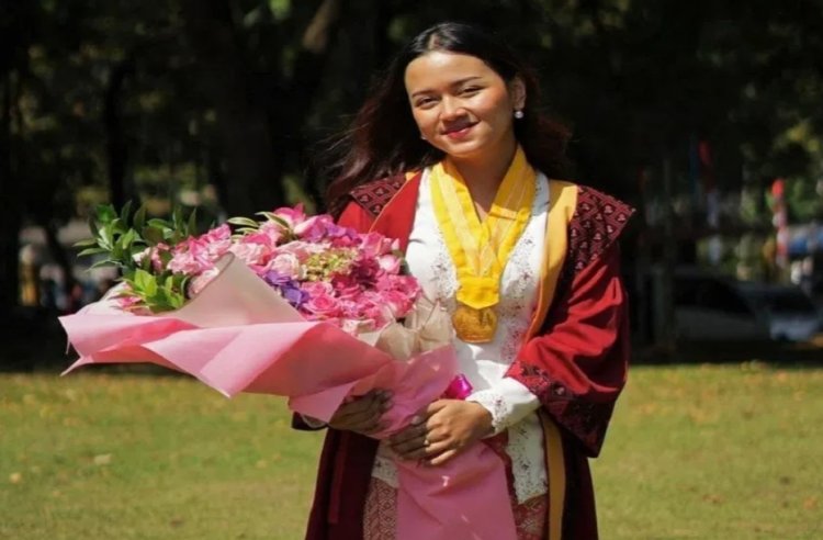 Jian Ayune Sundul Langit Putri Anak Bupati Ponorogo Batal Kuliah di UGM Gegara Nama, Pindah ke Unpad
