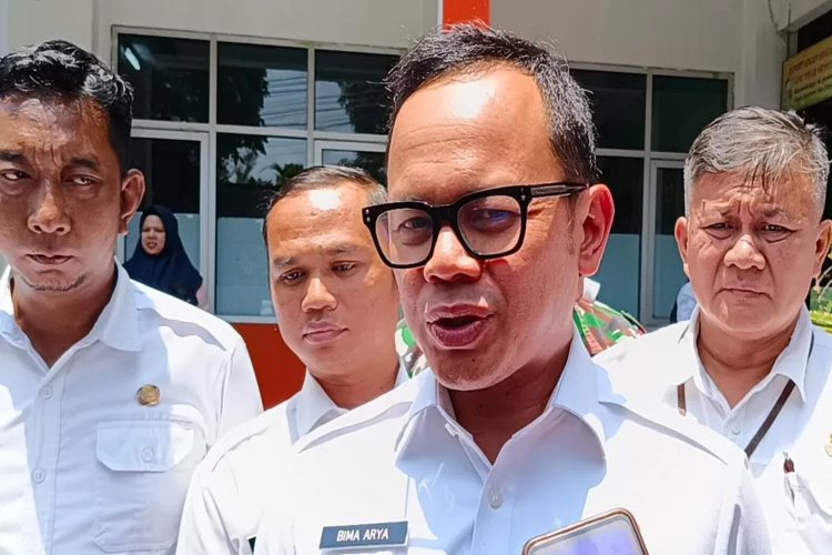 Wali Kota Bogor Bima Arya Memberhentikan Kepala Sekolah SDN Cibeureum 1 karena Pungutan Liar