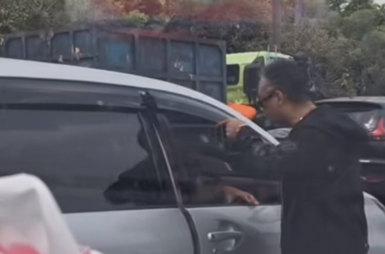 Viral Pengendara Mobil Teribat Cekcok di Exit Tol Pasteur Bandung