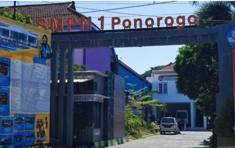 SMPN 1 Ponorogo Diduga Minta Sumbangan untuk Beli Mobil, Wali Murid Sampai Elus Dada