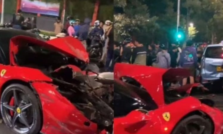Mobil Ferrari Tabrak 5 Kendaraan di Bundaran Senayan