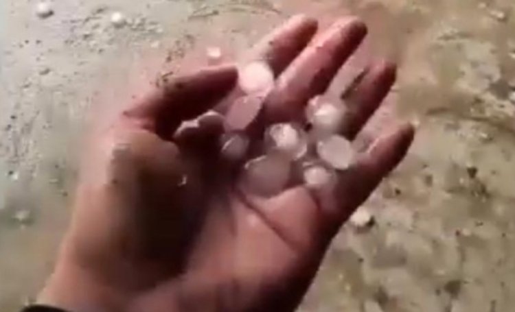 Viral Hujan Es Disertai Angin Kencang di Sragen, Sebanyak 139 Rumah Rusak