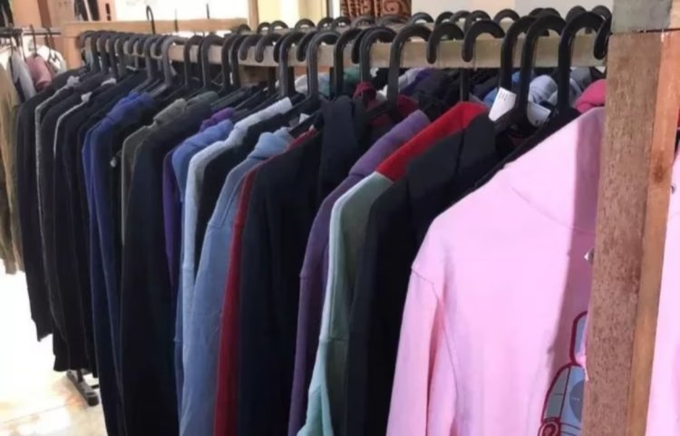 Teten Masduki Minta Instagram Hapus Akun Penjual Baju Bekas Impor: Itu Tindak Pidana!