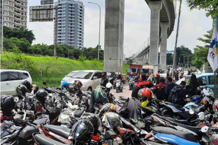 Ada Unjuk Rasa di Jalan TB Simatupang Jakarta Selatan, Massa Timbulkan Kemacetan