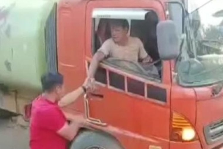 Viral Ajudan Bupati Kutai Barat Diduga Aniaya Sopir Truk Lambeturah